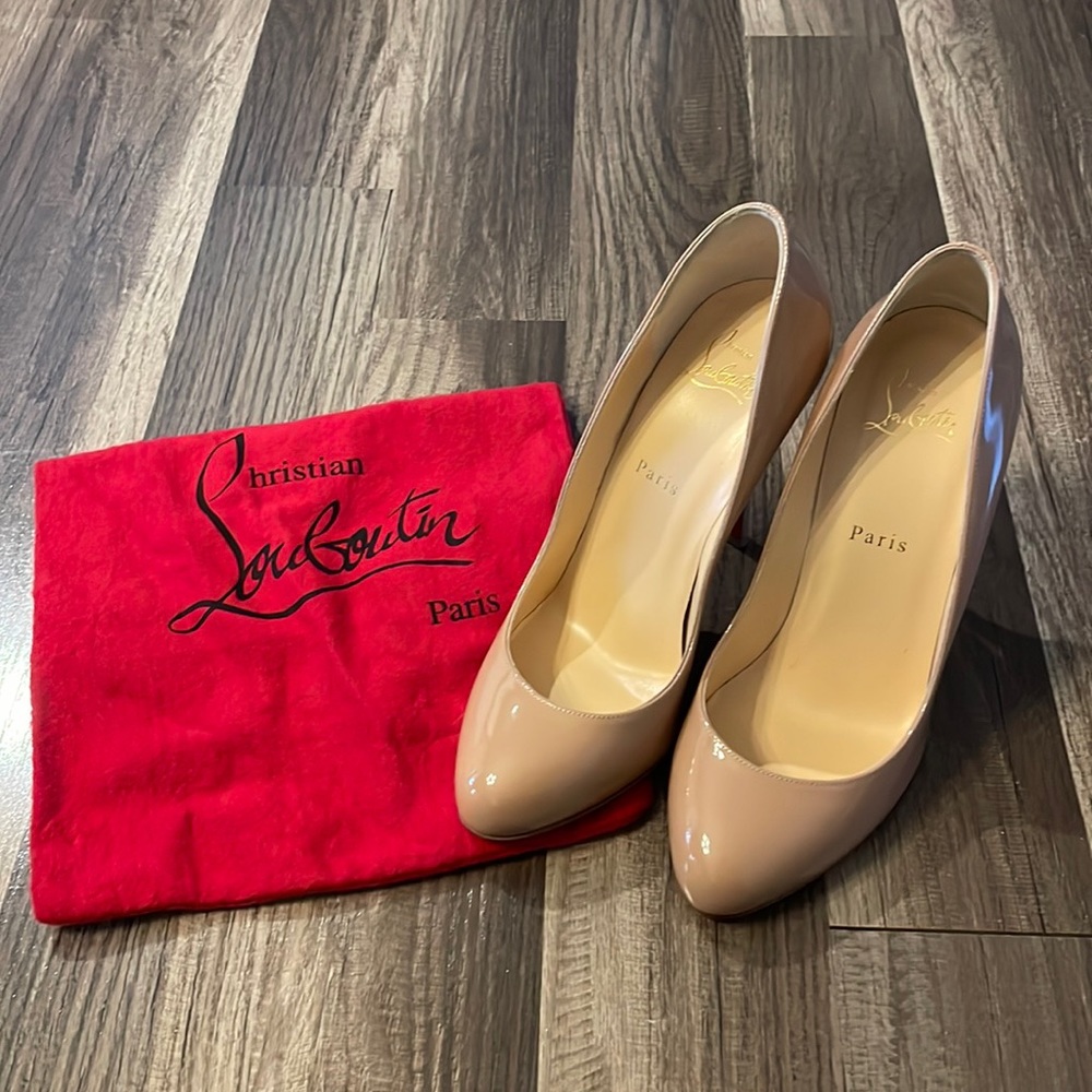 Merci Allen 100 Patent Nude Louboutin 9B